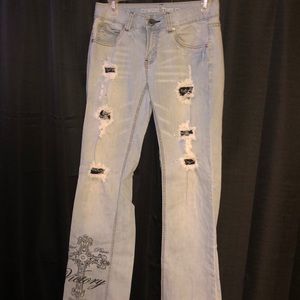 Super cute boot cut Cowgirl Tuff Jeans!